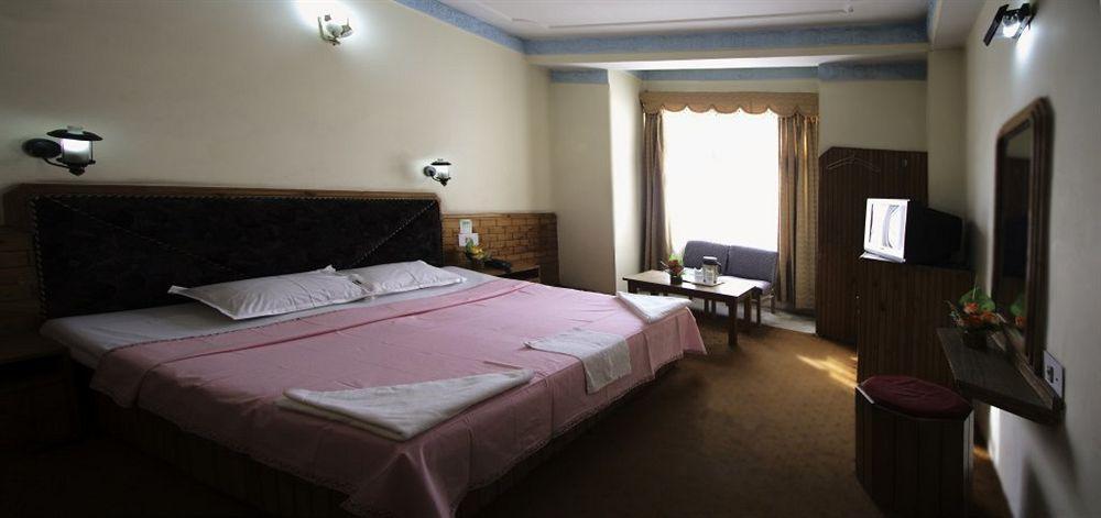 The Shivalik Hotell Manāli Exteriör bild