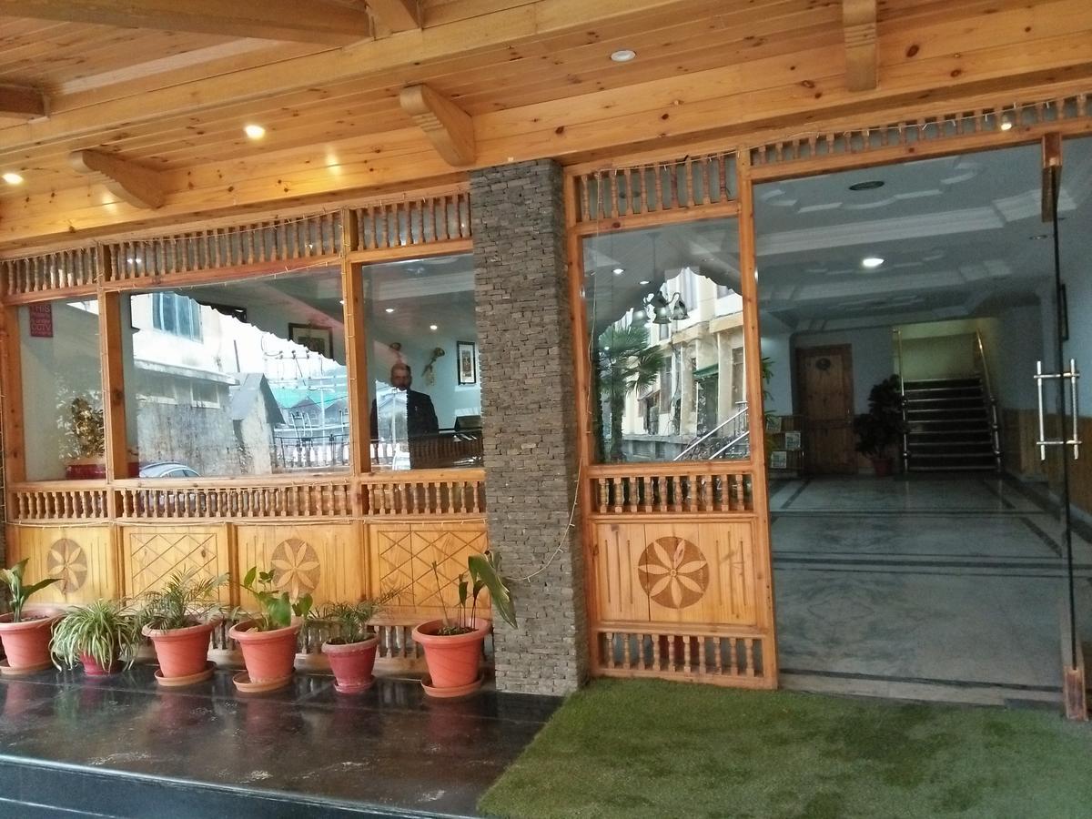 The Shivalik Hotell Manāli Exteriör bild